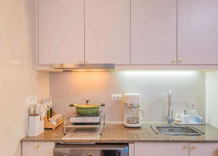 Apartamento 2 Mins To Mall, With Washer And Automatic Sofa Bed Manila