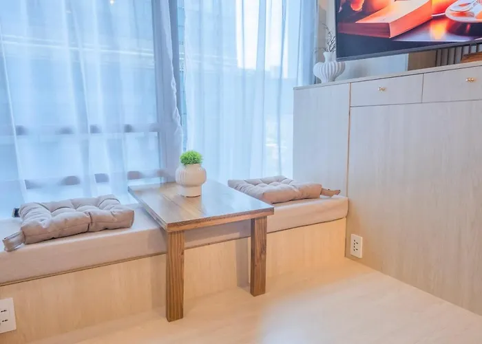 2 Mins To Mall, With Washer And Automatic Sofa Bed *