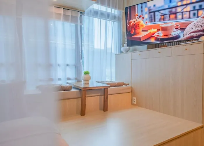 2 Mins To Mall, With Washer And Automatic Sofa Bed *