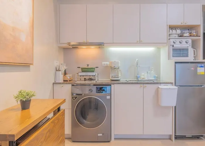 2 Mins To Mall, With Washer And Automatic Sofa Bed